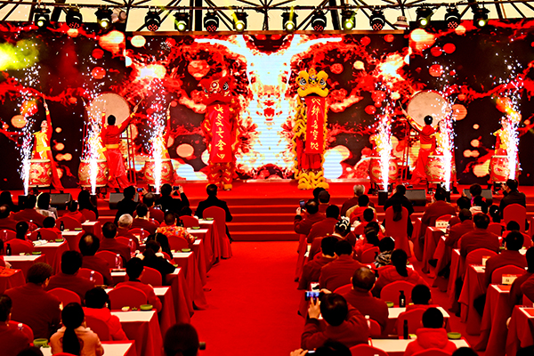 第三届上海春联大会——上海百位书法名家现场书写春联迎新年活动